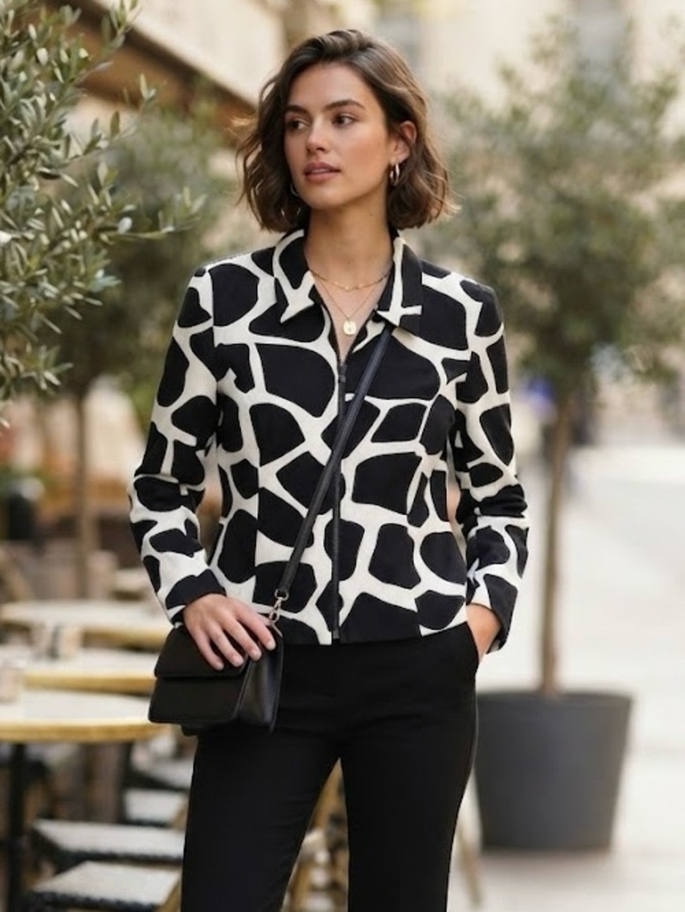 Maggie London Vintage Black White Giraffe  100% Silk Zip Blazer Animal Print 4